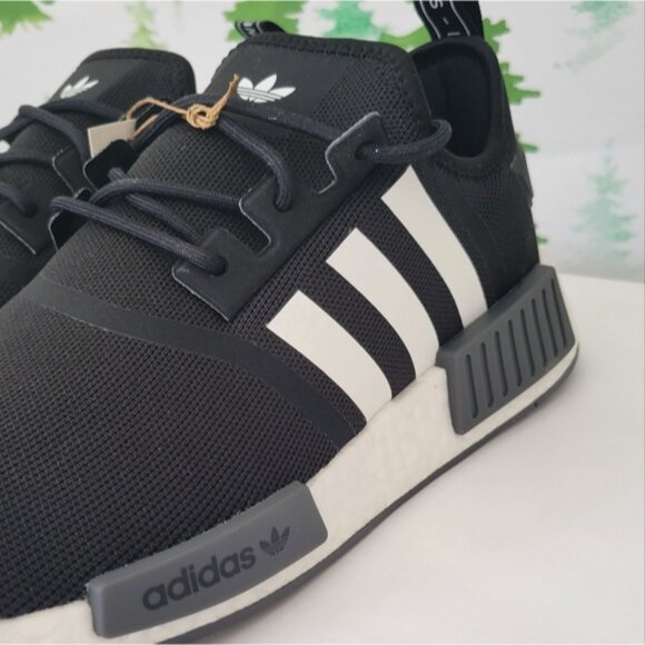 NEW 9.5 Mens NMD_R1 Primeblue Adidas. - Picture 6 of 10